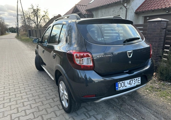 Dacia Sandero cena 35700 przebieg: 59664, rok produkcji 2016 z Malbork małe 781